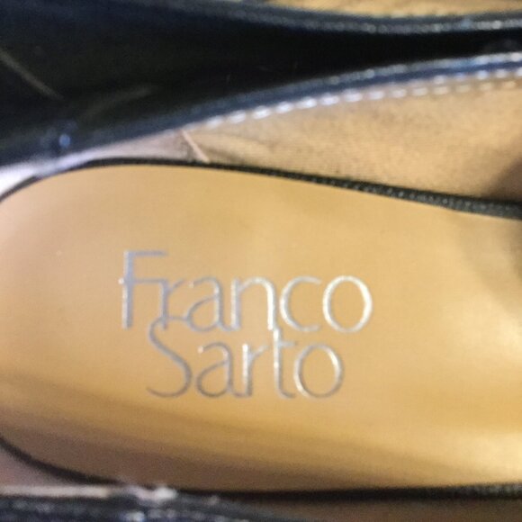Franco Sarto pointed toe leather uppers silver trim on heel. Size 8M black - Picture 2 of 5